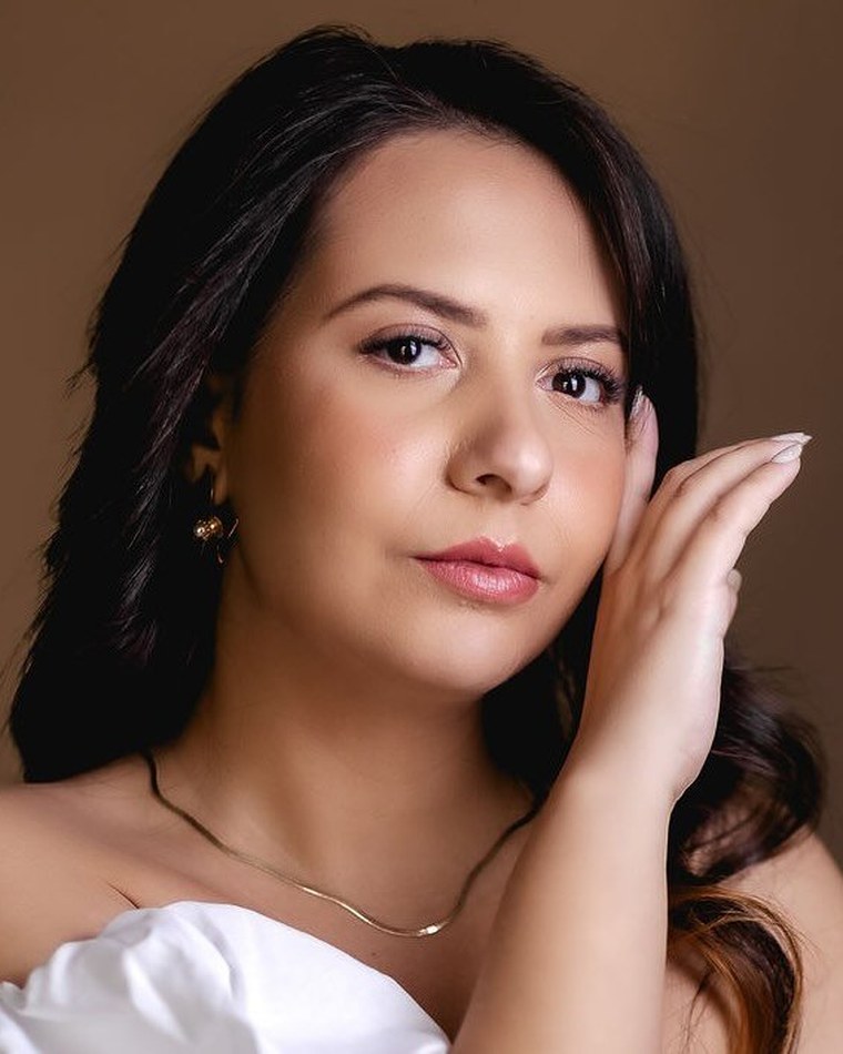 Mariana, a profissional por trás do @mari.labellabeauty