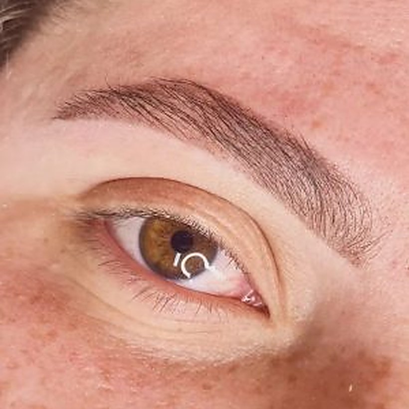 Design de sobrancelhas com henna em Campinas — Labella Beauty